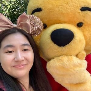 Meet your Posher, Connie